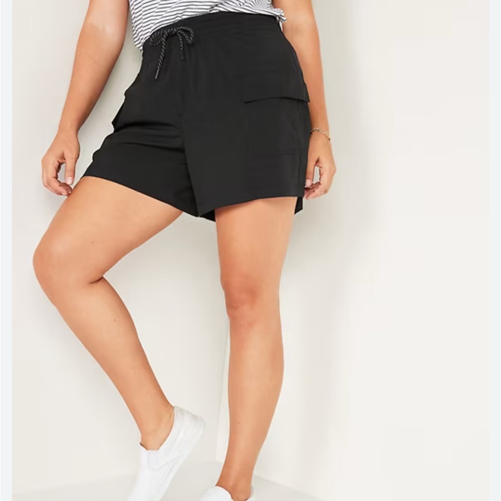 Old Navy Black Women's Cargo Shorts
